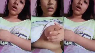 Indian Hot Teen Girl Showing Boob And Pussy