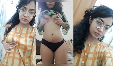 Horny Chasmish Slim Gf Teasing Sexy Body Update